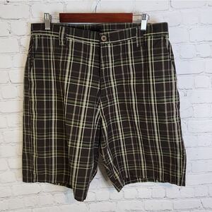 Men's Burnside flat front shorts, size 36